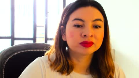 Snapshot of luara__01__lecat_1 chatting on November 2025 02:17:02 PM luara__01__lecat_1 online show from November 2025 02:17:02 PM