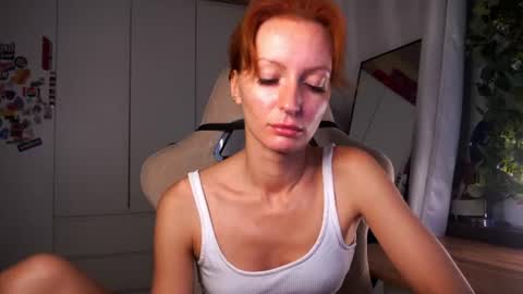 Snapshot of lubafox chatting on June 2026 08:21:01 PM Luba online show from June 2026 08:21:01 PM
