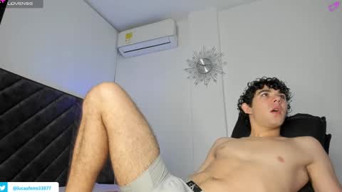 Snapshot of luca_ferrer_ chatting on February 2025 04:26:01 AM Luca Ferrer online show from February 2025 04:26:01 AM