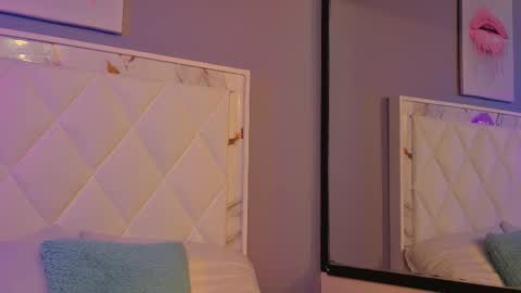 LUCA MOON  online show from February 2026 11:48:01 AM