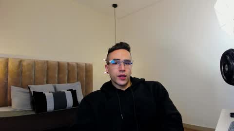 Snapshot of luca_morettii chatting on September 2025 12:17:01 PM luca_morettii online show from September 2025 12:17:01 PM