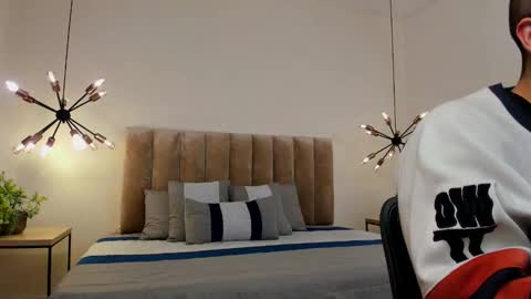 luca_morettii online show from September 2025 12:19:01 PM