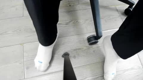 luca_morettii online show from October 2025 12:15:02 PM