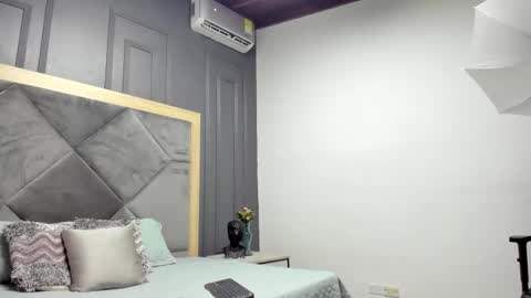 luca_morettii online show from February 2026 11:47:01 PM