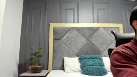 luca_morettii online show from February 2026 11:20:02 PM