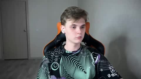 Lucas Gill online show from December 2024 05:26:02 PM