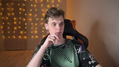 Lucas Gill online show from January 2025 02:46:02 AM