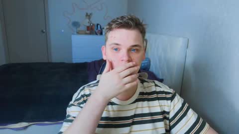 Lucas Gill online show from November 2025 03:39:02 AM