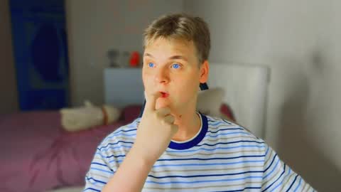 Lucas Gill online show from May 2026 10:15:02 PM