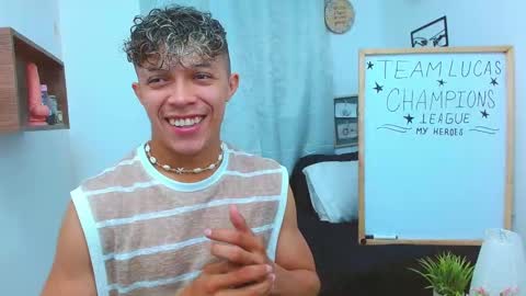 Lucas Luxx online show from November 2025 02:27:01 PM