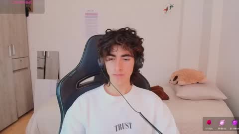 Snapshot of lucas_xo chatting on February 2026 05:08:01 PM lucas_xo online show from February 2026 05:08:01 PM