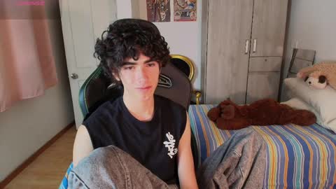 Snapshot of lucas_xo chatting on April 2026 11:27:02 PM lucas_xo online show from April 2026 11:27:02 PM