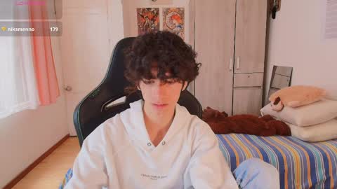 Snapshot of lucas_xo chatting on April 2026 06:45:02 PM lucas_xo online show from April 2026 06:45:02 PM