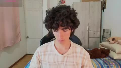 Snapshot of lucas_xo chatting on April 2026 05:56:01 AM lucas_xo online show from April 2026 05:56:01 AM