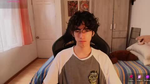 Snapshot of lucas_xo chatting on April 2026 06:46:01 PM lucas_xo online show from April 2026 06:46:01 PM