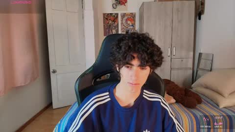 Snapshot of lucas_xo chatting on April 2026 10:49:01 PM lucas_xo online show from April 2026 10:49:01 PM