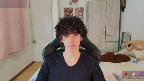 Snapshot of lucas_xo chatting on April 2026 12:44:02 AM lucas_xo online show from April 2026 12:44:02 AM