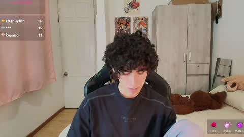 Snapshot of lucas_xo chatting on April 2026 02:27:02 AM lucas_xo online show from April 2026 02:27:02 AM