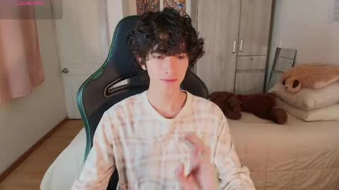 Snapshot of lucas_xo chatting on April 2026 02:26:02 AM lucas_xo online show from April 2026 02:26:02 AM