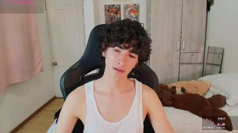 Snapshot of lucas_xo chatting on May 2026 02:06:02 AM lucas_xo online show from May 2026 02:06:02 AM