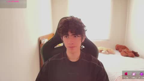 lucas_xo online show from June 2026 06:34:01 PM