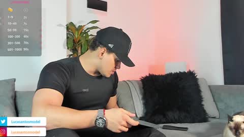 Snapshot of lucasanto_ chatting on January 2025 05:38:01 AM LUCA SANTOS online show from January 2025 05:38:01 AM