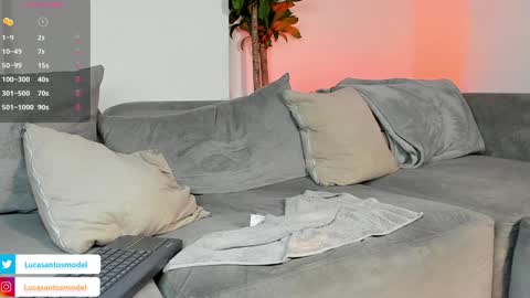 Snapshot of lucasanto_ chatting on February 2025 07:45:02 AM LUCA SANTOS online show from February 2025 07:45:02 AM