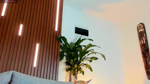 Snapshot of lucasanto_ chatting on October 2025 01:05:02 AM LUCA SANTOS online show from October 2025 01:05:02 AM