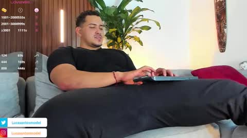 Snapshot of lucasanto_ chatting on October 2025 01:24:02 AM LUCA SANTOS online show from October 2025 01:24:02 AM