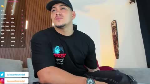 Snapshot of lucasanto_ chatting on November 2025 01:04:02 AM LUCA SANTOS online show from November 2025 01:04:02 AM