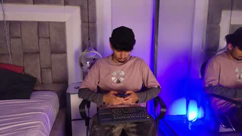 lucasthomson_ online show from June 2026 03:49:01 AM