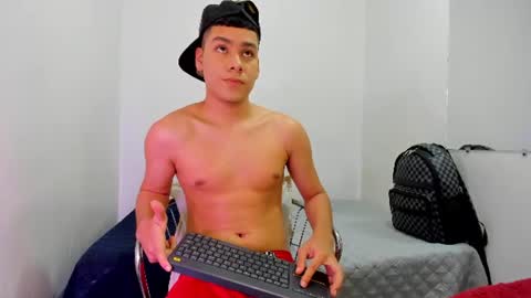 LUCAS TORREZ online show from June 2026 11:25:01 PM