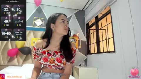 Snapshot of lucasymia_69 chatting on October 2025 12:14:02 PM MIA HOT online show from October 2025 12:14:02 PM