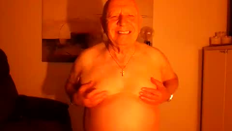 lucbottom031249 online show from April 2026 02:10:01 AM