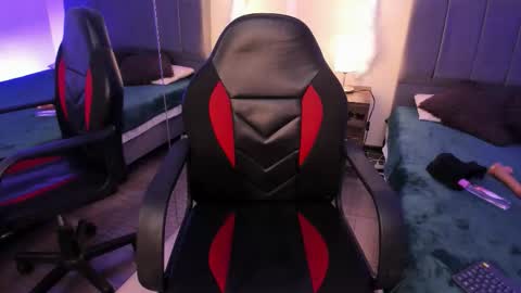 Lucero  online show from October 2025 05:08:01 AM