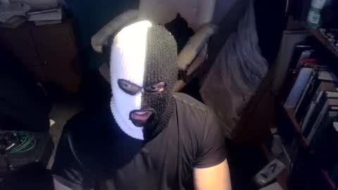 Snapshot of luchahor chatting on September 2025 09:51:01 PM luchahor online show from September 2025 09:51:01 PM