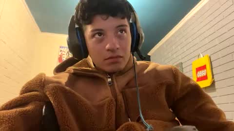 Snapshot of luchosaando chatting on March 2025 12:18:02 AM Felipe online show from March 2025 12:18:02 AM