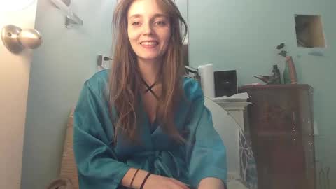 Snapshot of luci_layne chatting on February 2025 02:53:01 AM Luci Layne online show from February 2025 02:53:01 AM