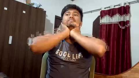 luci_ri online show from May 2026 02:49:01 AM