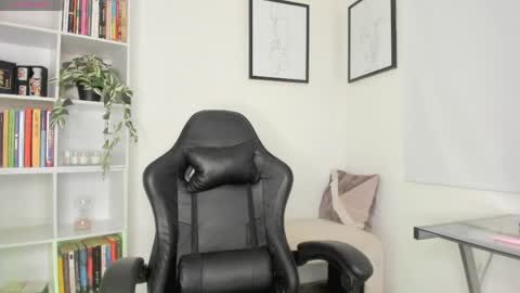 Lucia online show from April 2026 12:41:01 AM