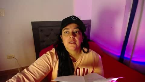 Lucia Vonne online show from April 2026 01:52:02 AM
