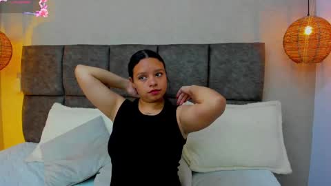 Snapshot of lucia_watson_ chatting on September 2025 12:05:01 PM LUCIA online show from September 2025 12:05:01 PM