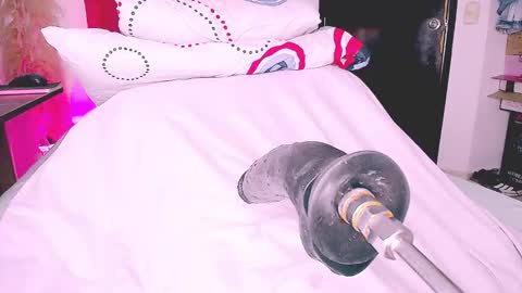 Snapshot of luciaaah chatting on September 2025 09:08:02 PM luciaaah online show from September 2025 09:08:02 PM