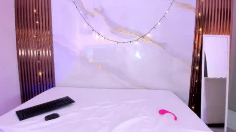 luciacute1 online show from February 2026 12:42:02 PM