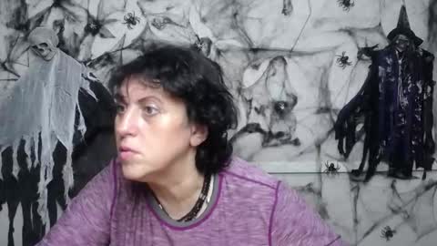 LuciaMi online show from October 2025 05:02:02 PM