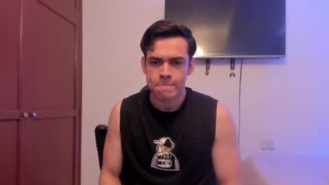 Snapshot of lucian_gomez chatting on October 2025 06:41:02 PM Lucian Gomez online show from October 2025 06:41:02 PM