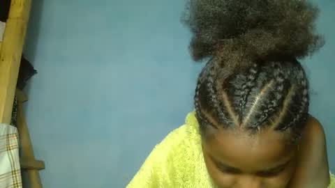 luciana012 online show from September 2025 04:30:02 PM