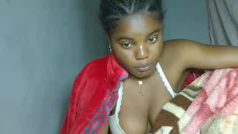 luciana012 online show from September 2025 05:53:02 AM