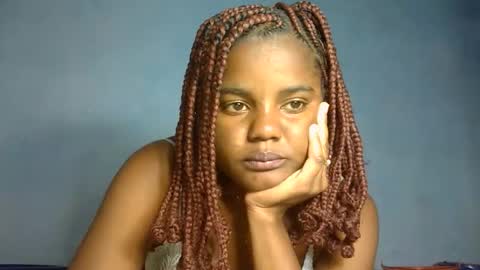 luciana012 online show from September 2025 07:08:01 PM