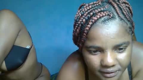 luciana012 online show from October 2025 04:15:02 PM